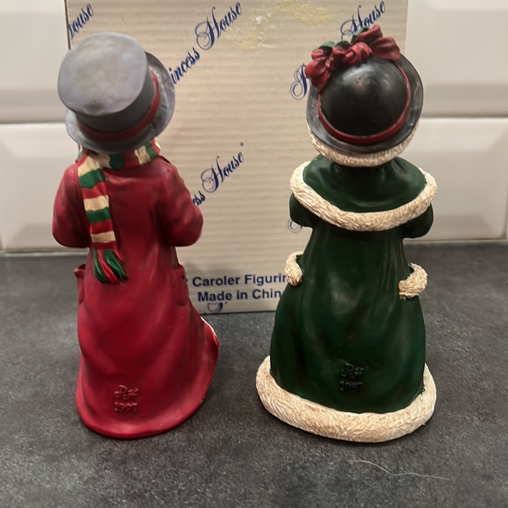 Princess House Caroling Figurines - Picture 2 of 3